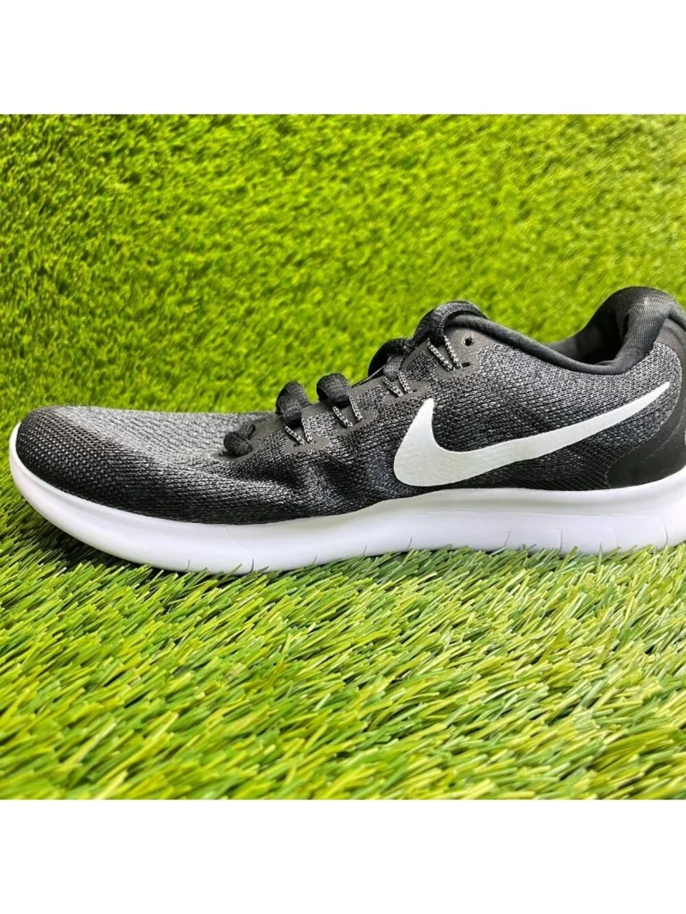 Nike Free RN 2017 Womens Size 6 Black White Athletic Running Shoes Sneakers